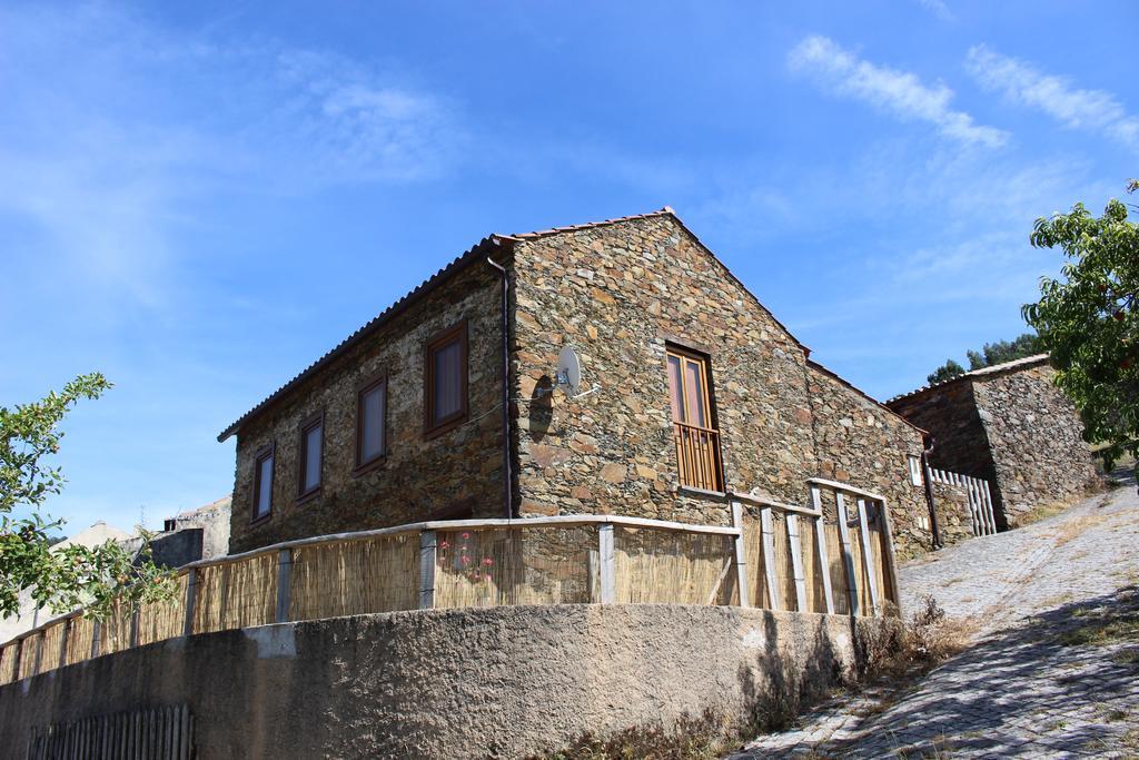 Гостевой дом Casa Da Comareira Гойш Экстерьер фото